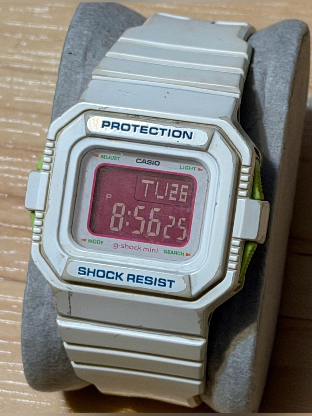 Casio G-Shock Mini GMN-550-7D Pink & White Square Women's Digital Watch GMN 550 - Picture 3 of 12
